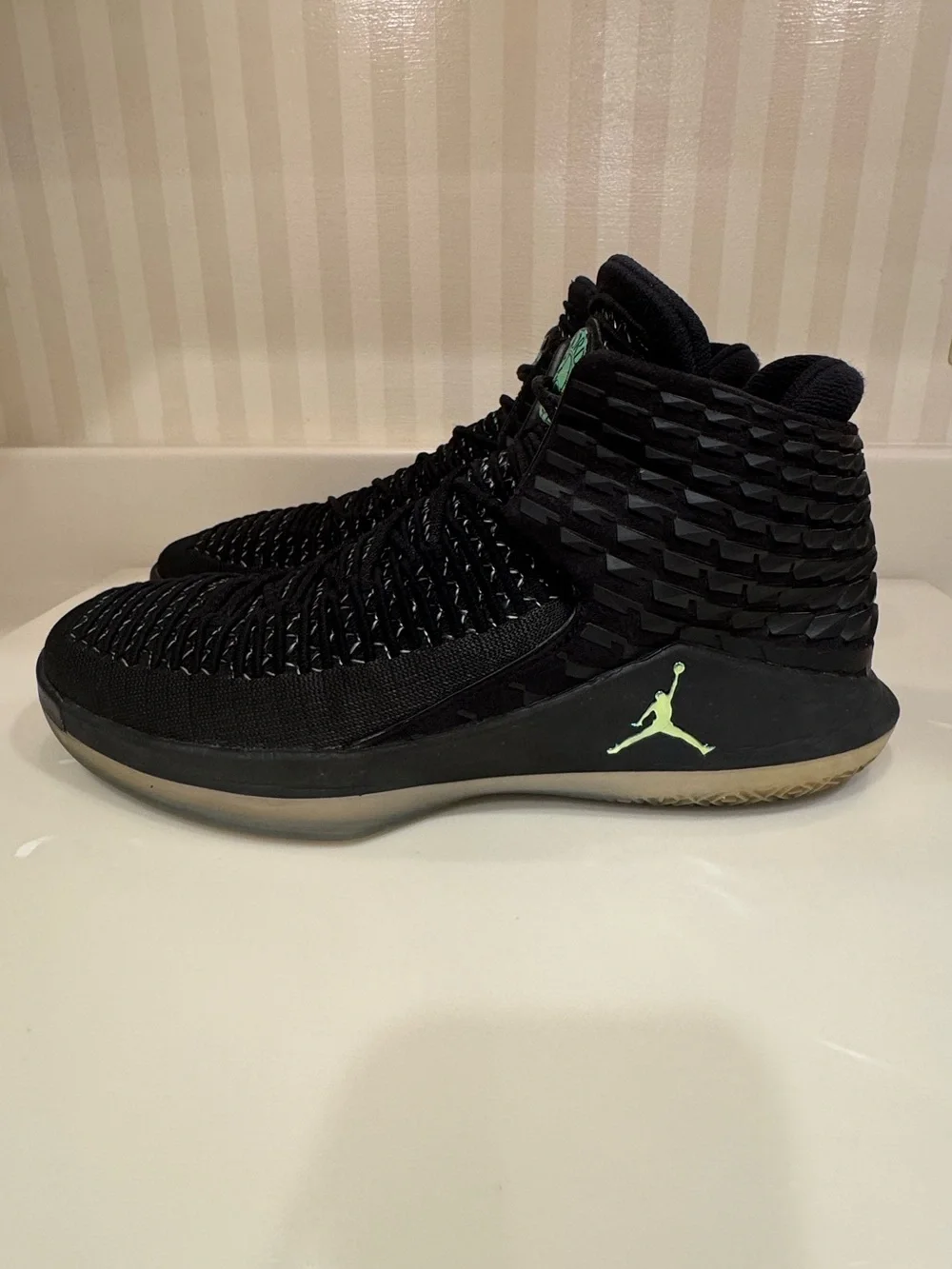 Air Jordan Black Cat Basketball Shoes AA1253-003